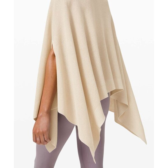 Lululemon Forward Flow Poncho White Opal One Size Viscose, Tencel, Cashmere - Picture 3 of 9